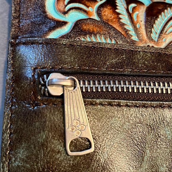 Patricia Nash New without tags  Crossbody bag  tooled Leather  bronze brown mint - Picture 15 of 17